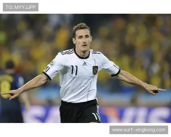 足球界十大冷门球星排行榜 你绝对没想到的传奇人物